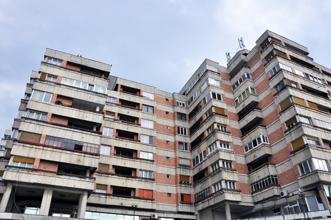 Topul oraşelor cu cele mai mari ieftiniri la apartamente în prima jumătate din 2012