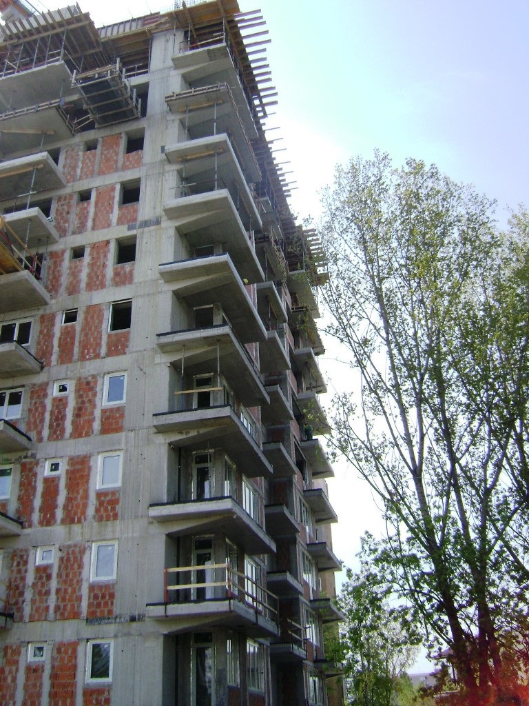 Adama va finaliza anul acesta 210 apartamente în Titan. Vezi când