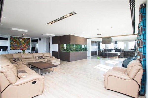 penthouse Vitan 12