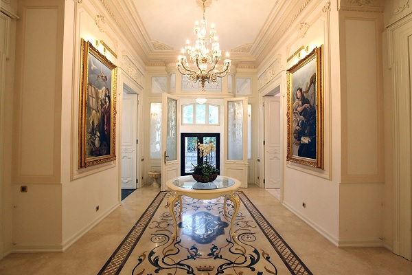 Palatul Noblesse holul central 2