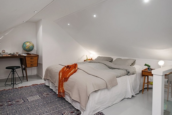 white duplex 12