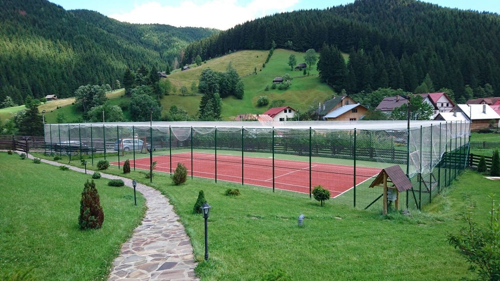 Business Pensiune la munte cu restaurant de 50 de locuri si peste 3.000 mp de teren