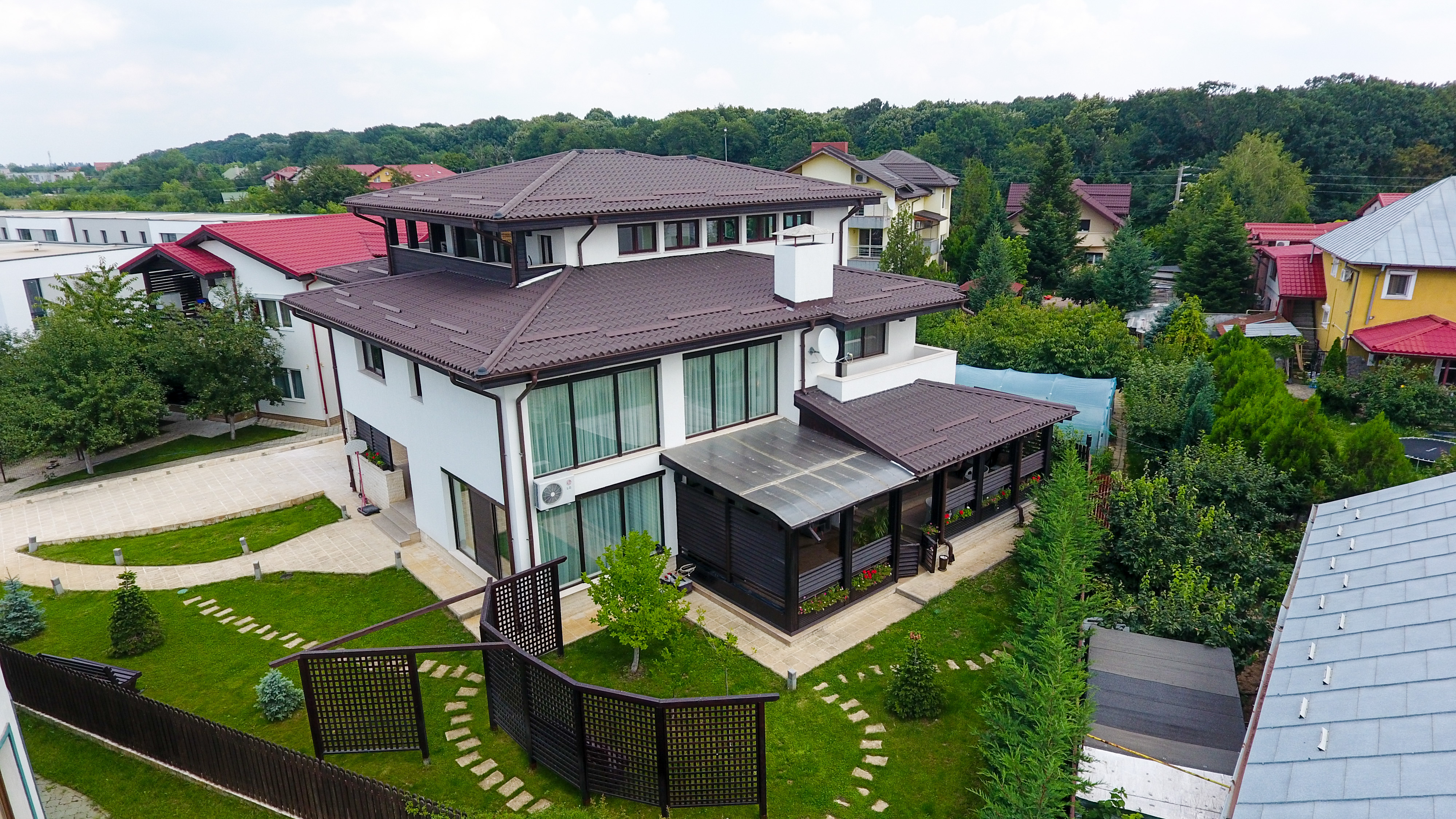 O resedinta demna de un ambasador vila de lux in Chitila-Mogosoaia