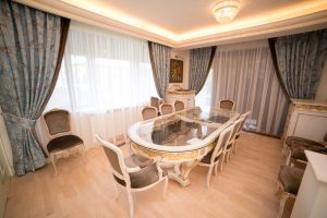 O resedinta demna de un ambasador vila de lux in Chitila-Mogosoaia