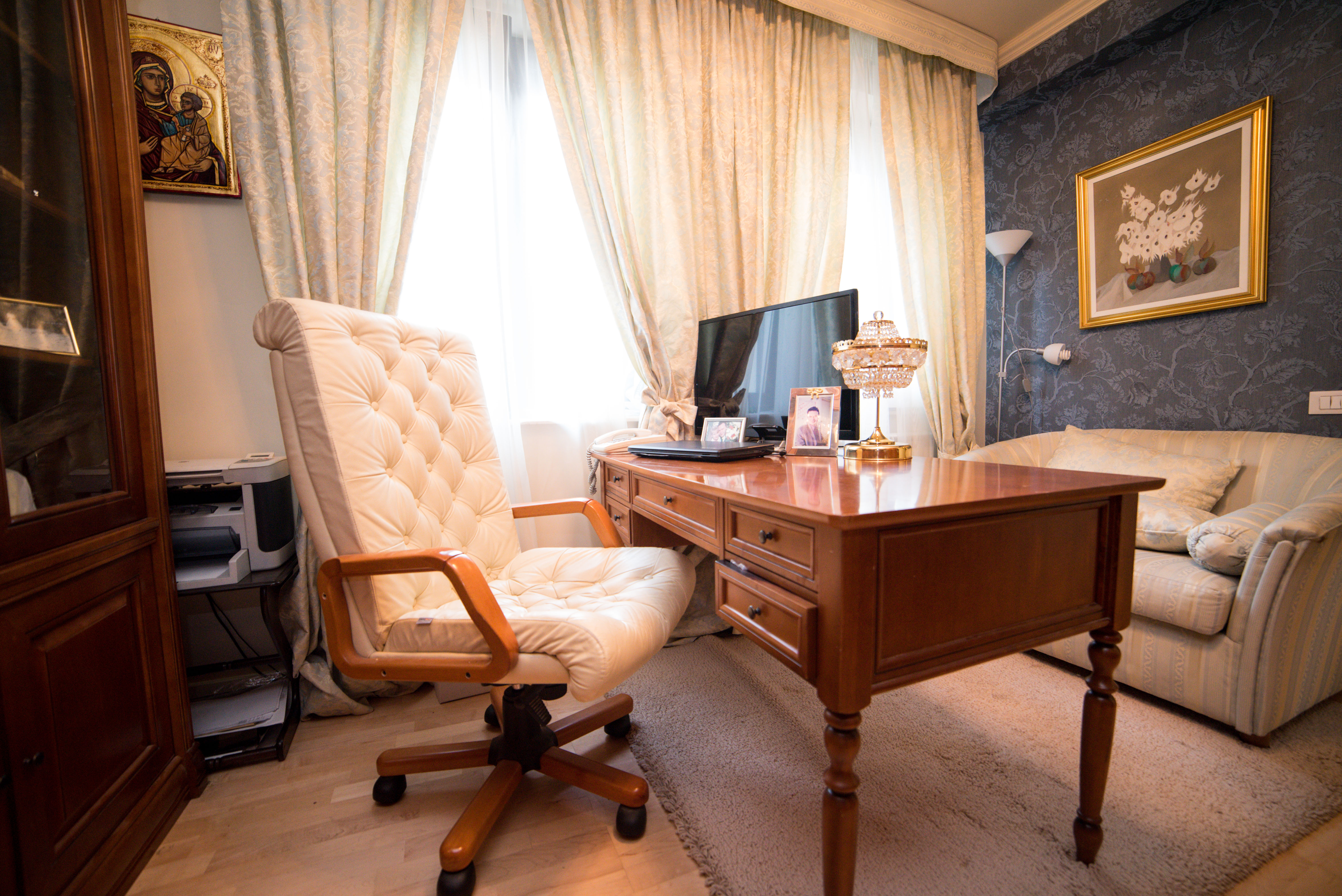 O resedinta demna de un ambasador vila de lux in Chitila-Mogosoaia