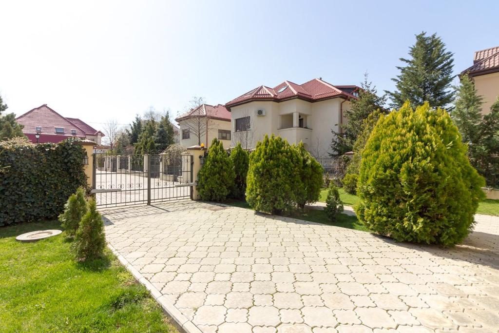 vila de lux jandarmeriei