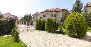 vila de lux jandarmeriei