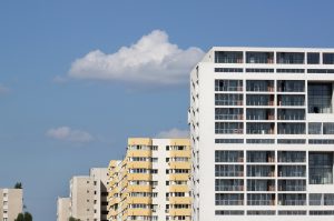 apartament vechi vs nou concurenta creste dar e loc de ambele pe piata