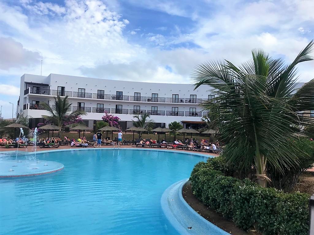 Romanii sunt atrasi de investitiile imobiliare in insule exotice