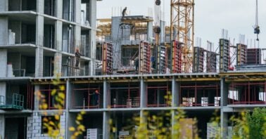 bloc in constructie