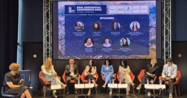 speakeri in panelul de dezbateri al conferintei brec